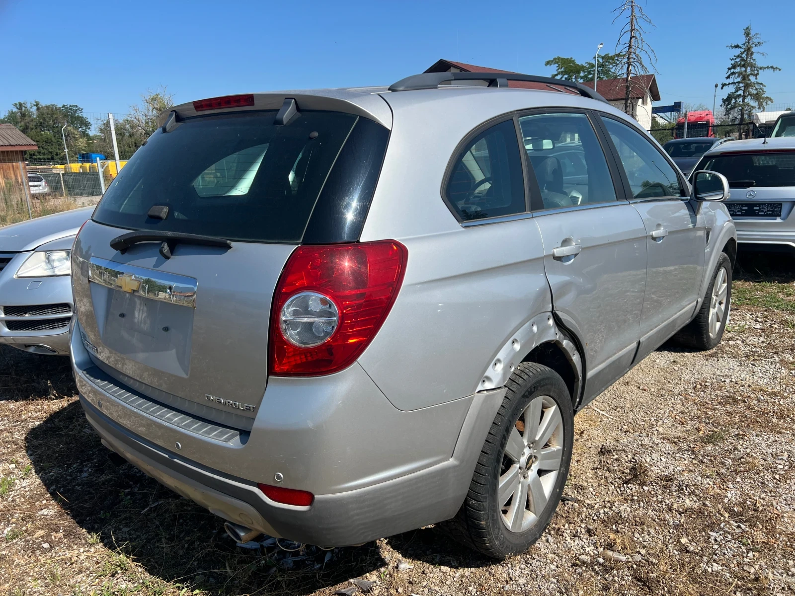Chevrolet Captiva 3.2, снимка 2 - Автомобили и джипове - 55471306