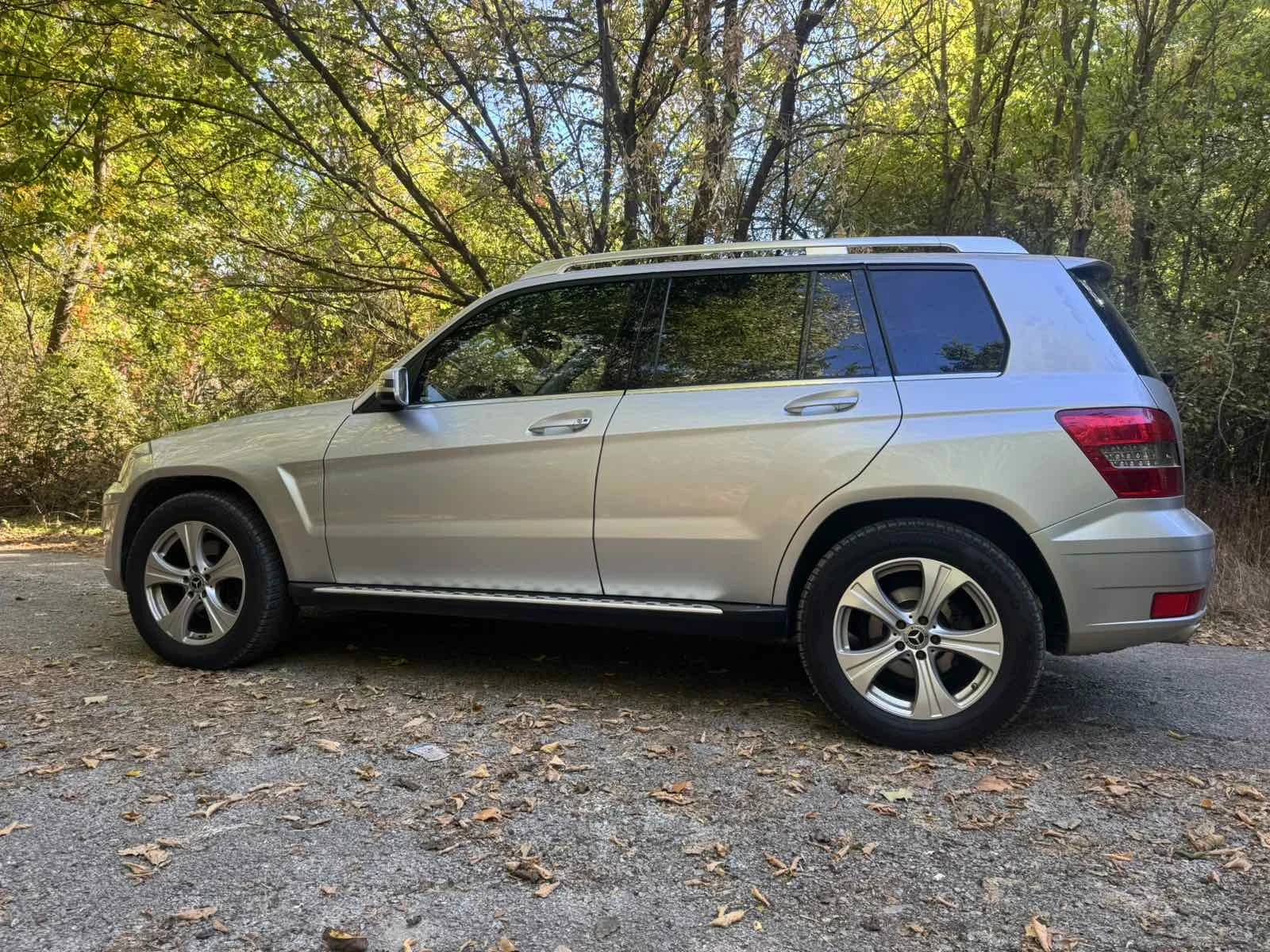 Mercedes-Benz GLK 350, снимка 3 - Автомобили и джипове - 56323155
