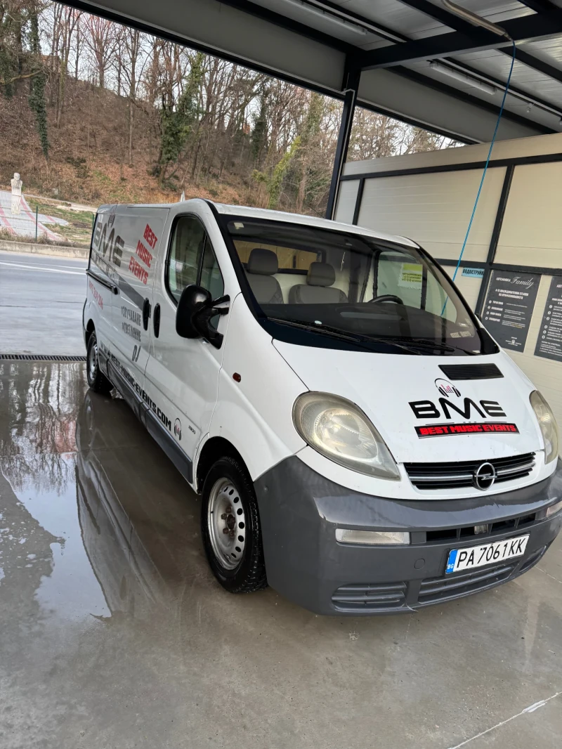 Opel Vivaro, снимка 2 - Бусове и автобуси - 52396718