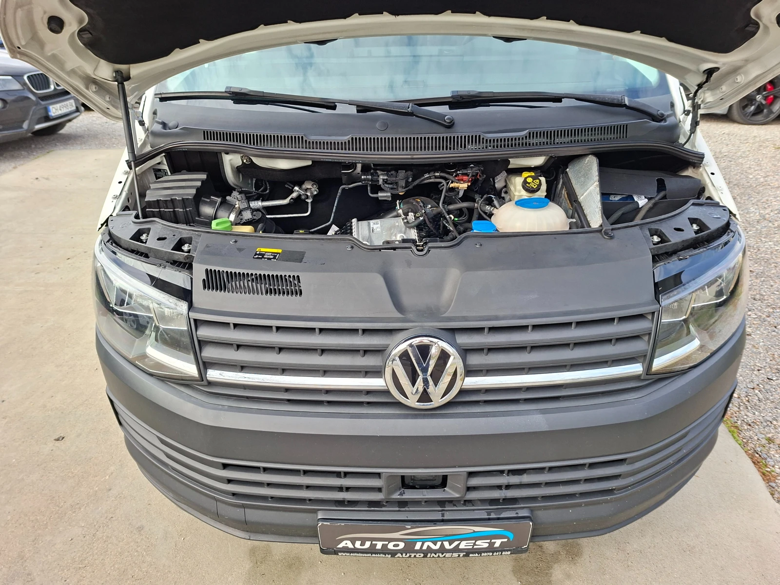 VW Transporter AVTOMAT/NAVI/DISTRONIC, снимка 17 - Бусове и автобуси - 54037410