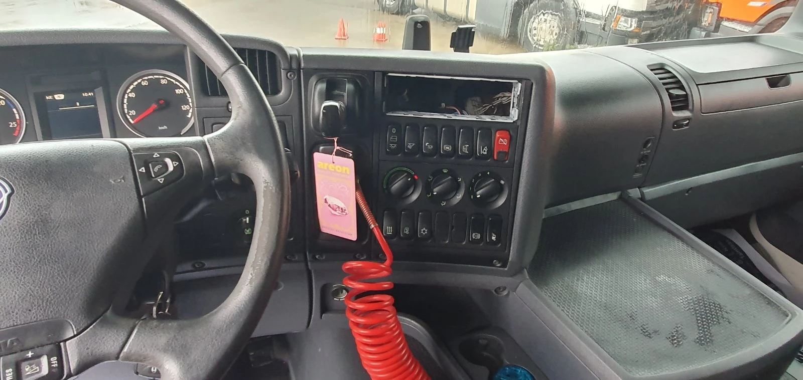 Scania G 410 LA4x2HNA - изображение 8