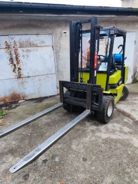  Clark | Mobile.bg    3