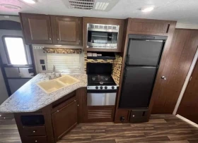  2017 Keystone Hideout 26LHSWE  | Mobile.bg    8