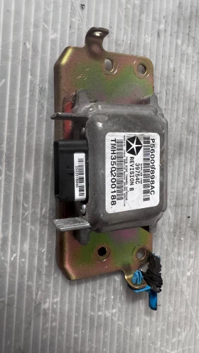     Airbag  /  /  a Jeep Cherokee - P56009898AC