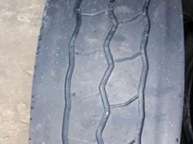 Гуми, снимка 11