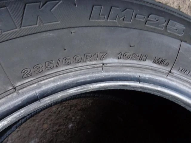 Гуми Зимни 235/60R17, снимка 9 - Гуми и джанти - 12921262