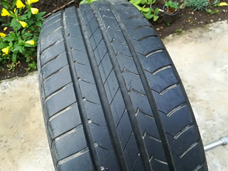 Гуми Летни 215/60R16, снимка 2 - Гуми и джанти - 21805662