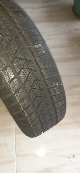 Гуми с джанти Pirelli 205/50R17, снимка 15 - Гуми и джанти - 48292868