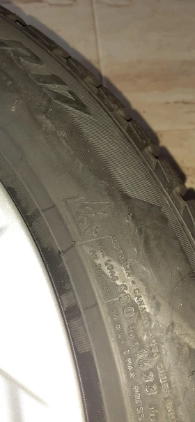 Гуми с джанти Pirelli 205/50R17, снимка 9 - Гуми и джанти - 48292868