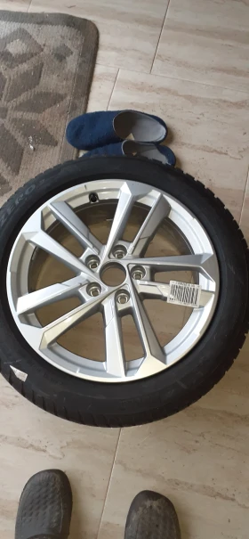 Гуми с джанти Pirelli 205/50R17, снимка 8 - Гуми и джанти - 48292868