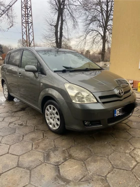 Toyota Corolla verso, снимка 2