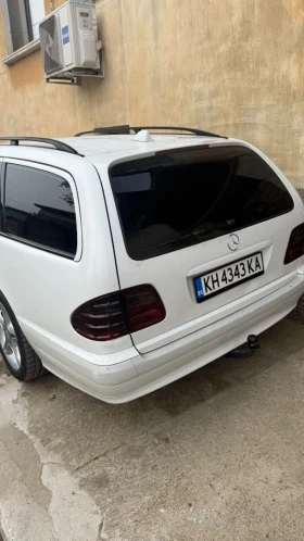 Обява за продажба на Mercedes-Benz E 280 4-matic ~2 499 лв. - изображение 9