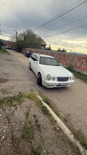 Обява за продажба на Mercedes-Benz E 280 4-matic ~2 499 лв. - изображение 1