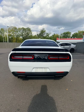 Dodge Challenger SRT Hellcat* * CARFAX* *   * *  | Mobile.bg    5