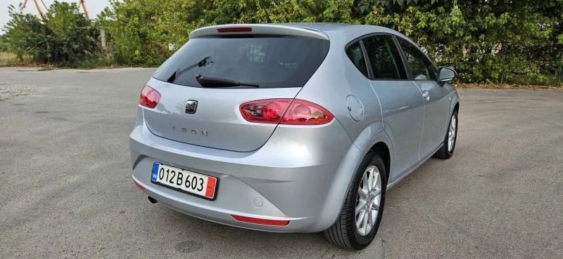 Seat Leon 1.6I-102KС.* ГАЗОВ ИНЖЕКЦИОН* ФЕЙС ЛИФТ-2010г.* , снимка 5 - Автомобили и джипове - 42034867