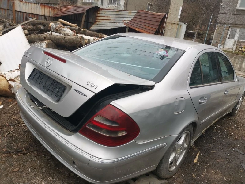 Mercedes-Benz E 270, снимка 2 - Автомобили и джипове - 46382305