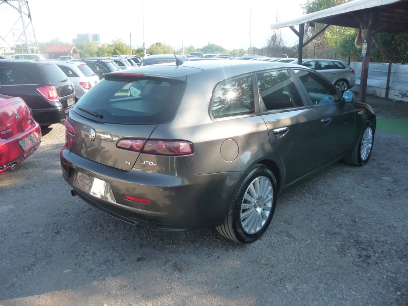 Alfa Romeo 159 1.9JTDm НАВИГАЦИЯ-КСЕНОН-, снимка 4 - Автомобили и джипове - 46926441