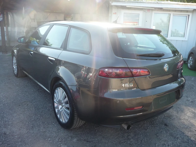 Alfa Romeo 159 1.9JTDm НАВИГАЦИЯ-КСЕНОН-, снимка 5 - Автомобили и джипове - 46926441