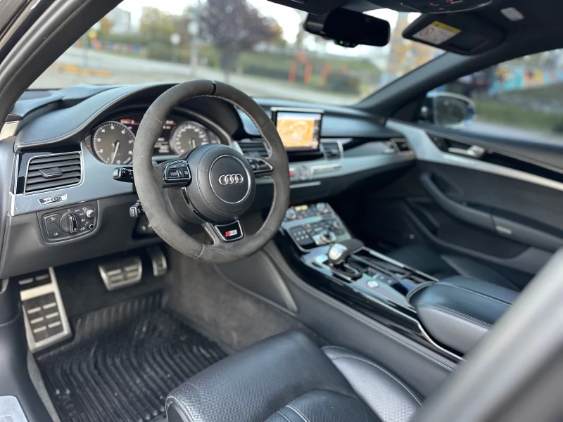 Audi S8 * CERAMIC* MATRIX* DISTRONIC* BOSE, снимка 7 - Автомобили и джипове - 47765964