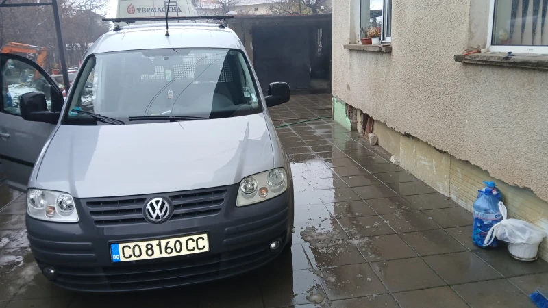 VW Caddy Фабричен метан, снимка 5 - Автомобили и джипове - 48494202