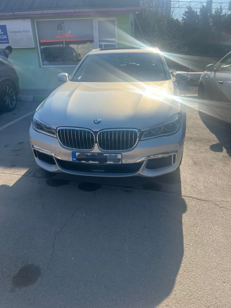 BMW 750 Xdrive, снимка 5 - Автомобили и джипове - 49254896