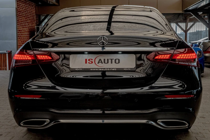 Mercedes-Benz E 200 AMG Line/Камера 360/MBUX/Dynamic/HuD/Collision , снимка 4 - Автомобили и джипове - 51253548