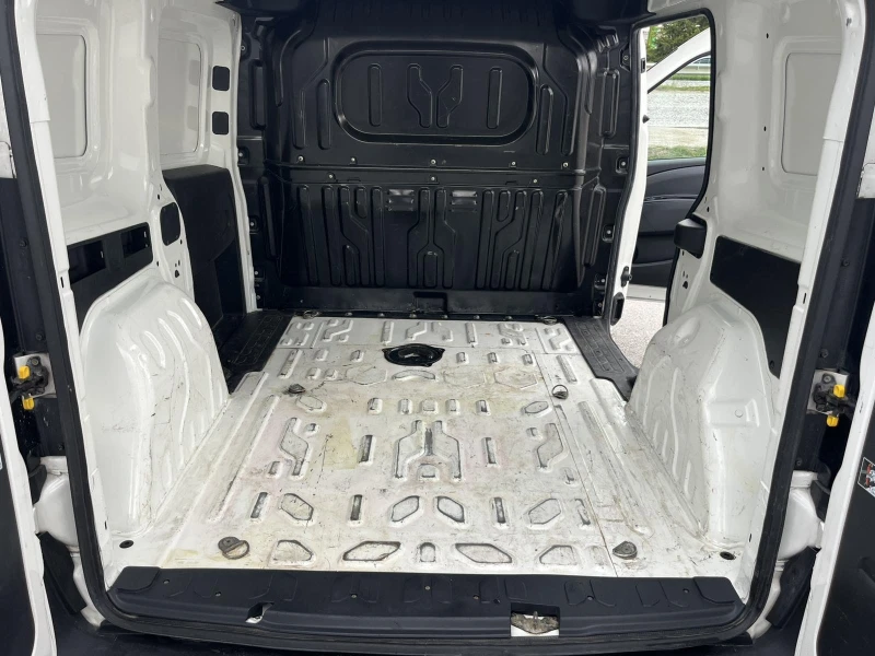 Fiat Doblo 1.4I 95кс EURO 6 КЛИМАТИК, снимка 12 - Автомобили и джипове - 52012877