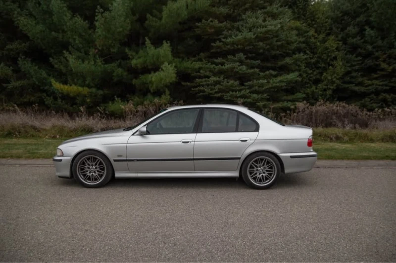 BMW M5 РЪЧКА * * CARFAX * * АВТОКРЕДИТ * * , снимка 3 - Автомобили и джипове - 52627629