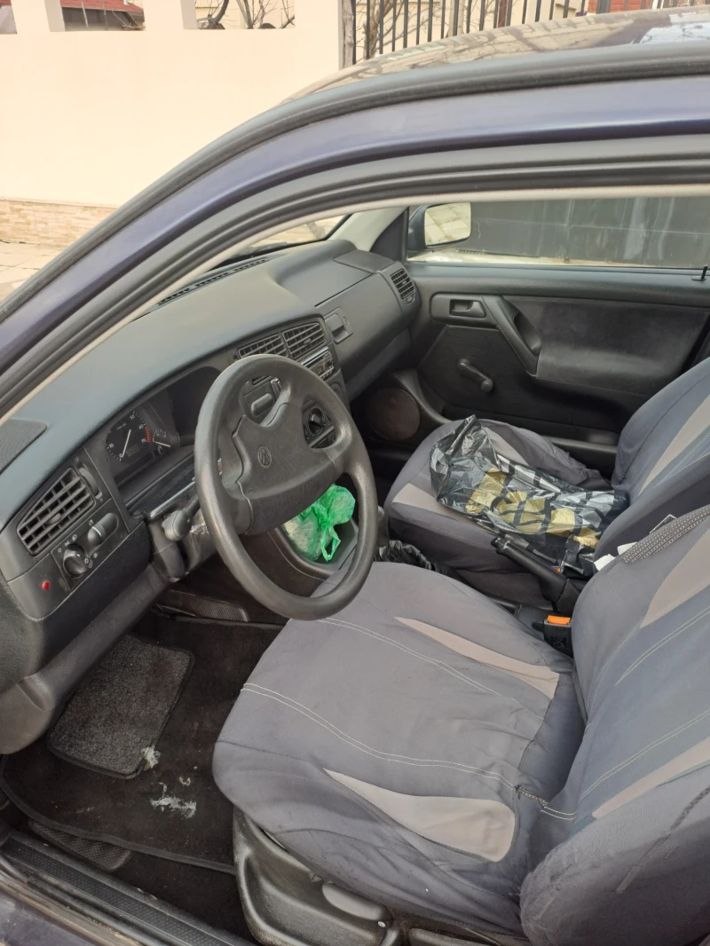 VW Golf, снимка 11 - Автомобили и джипове - 53124892
