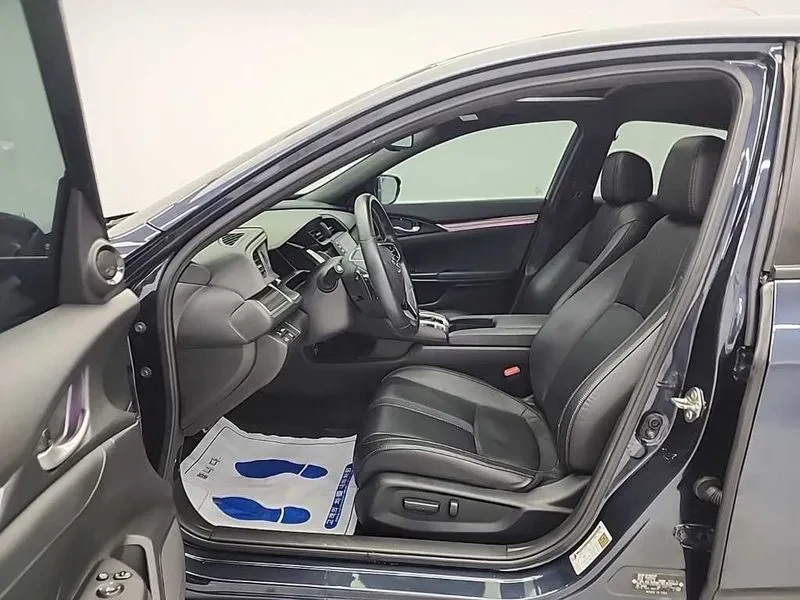 Honda Civic 1.5 10TH GENERATION, снимка 10 - Автомобили и джипове - 55086935