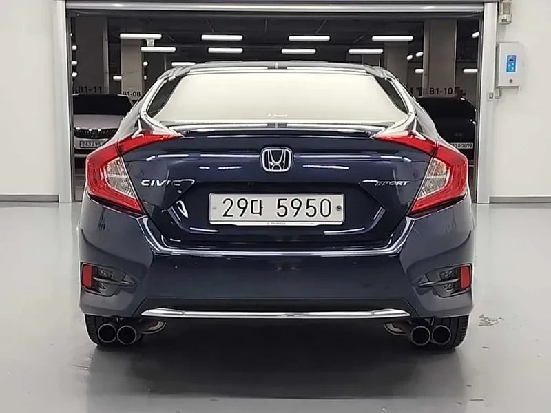 Honda Civic 1.5 10TH GENERATION, снимка 4 - Автомобили и джипове - 55086935