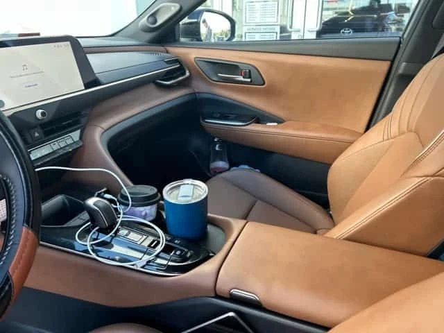 Toyota Crown * Limited * CARFAX * , снимка 9 - Автомобили и джипове - 56280283