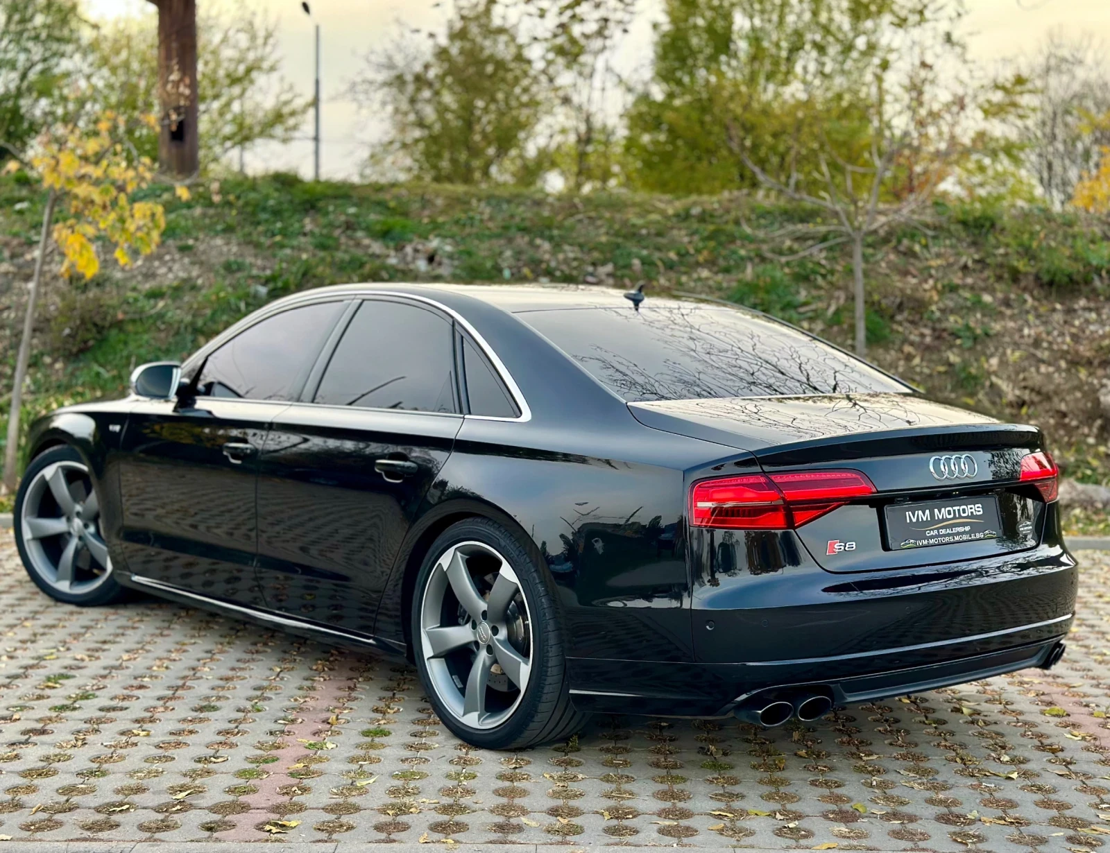 Audi S8 * CERAMIC* MATRIX* DISTRONIC* BOSE - изображение 6