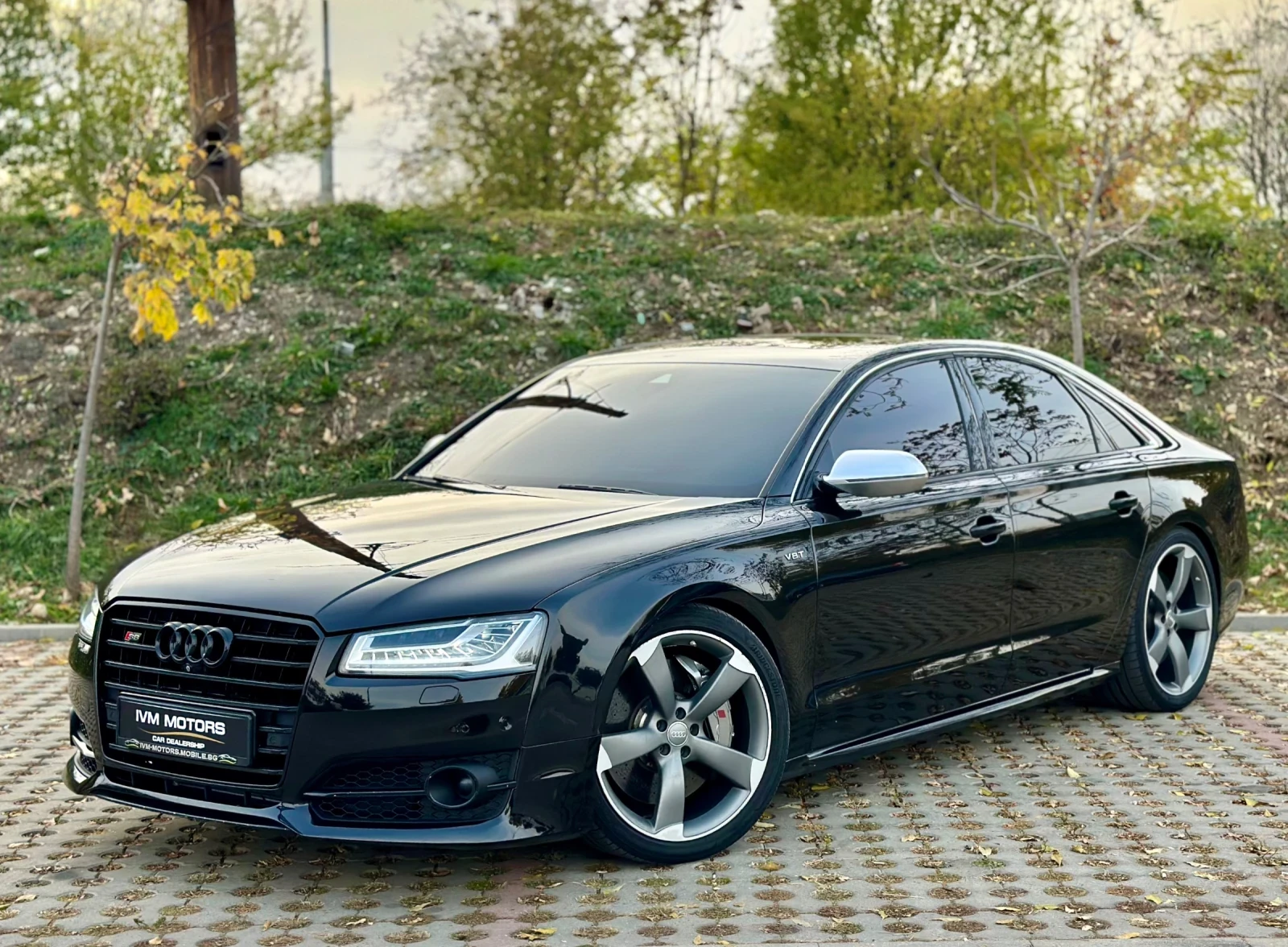 Audi S8 * CERAMIC* MATRIX* DISTRONIC* BOSE - изображение 3