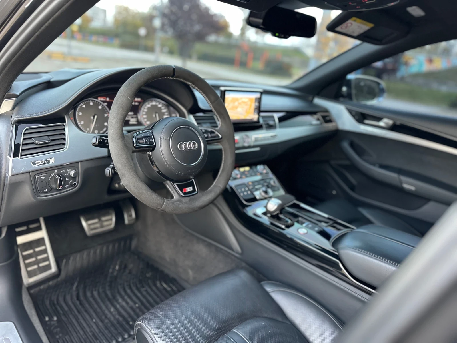 Audi S8 * CERAMIC* MATRIX* DISTRONIC* BOSE - изображение 7