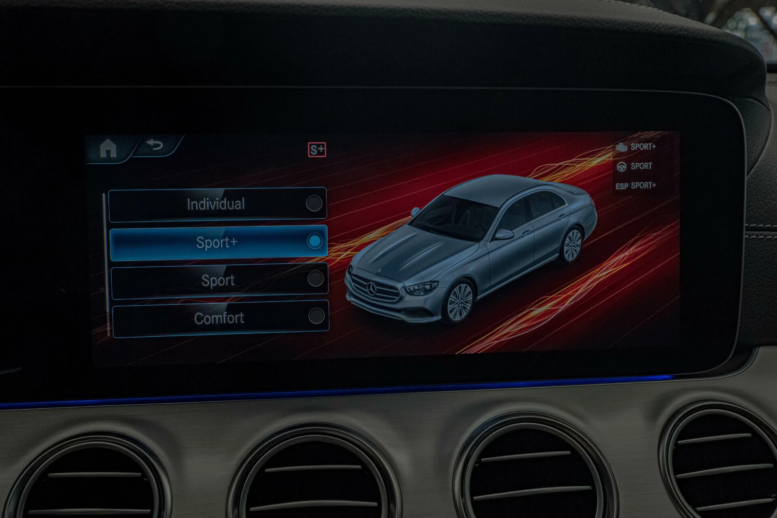 Mercedes-Benz E 200 AMG Line/Камера 360/MBUX/Dynamic/HuD/Collision  - изображение 10