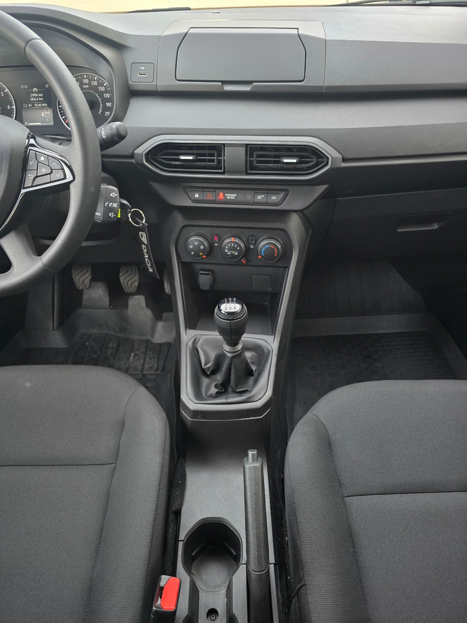 Dacia Sandero 1.0 Tce LPG - изображение 9