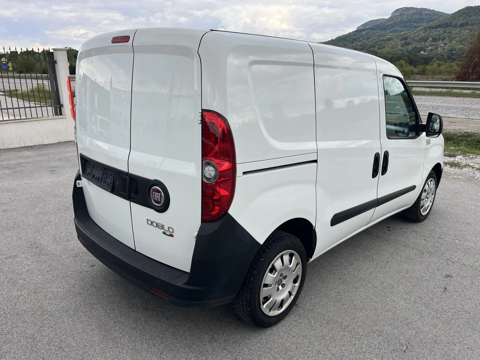 Fiat Doblo 1.4I 95кс EURO 6 КЛИМАТИК - изображение 4