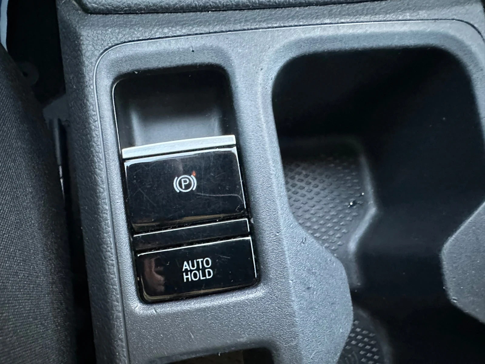 VW Caddy 2.0TDI* 150..* REALNI KN*  | Mobile.bg   11