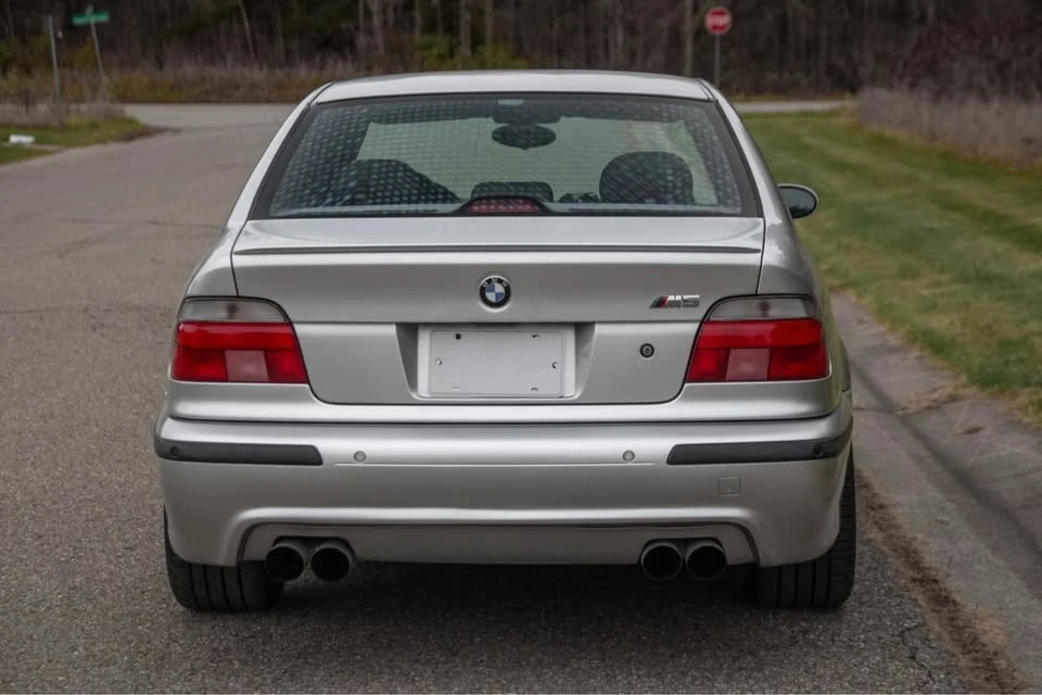 BMW M5 РЪЧКА * * CARFAX * * АВТОКРЕДИТ * *  - изображение 5