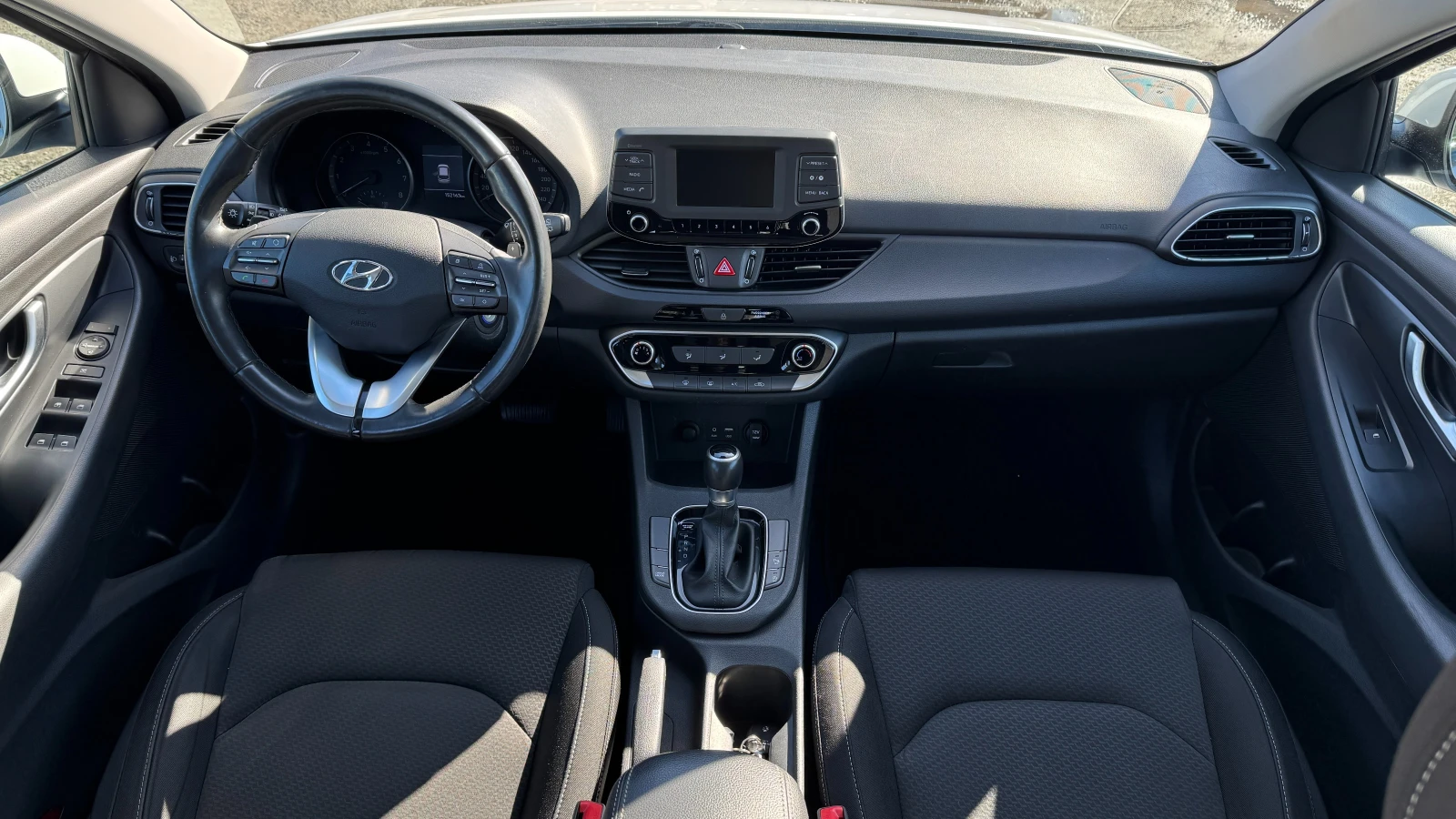 Hyundai I30 SW 1.4i ���������, ���� ���������!PDC, LED, LDA, � | Mobile.bg � ����������� 12