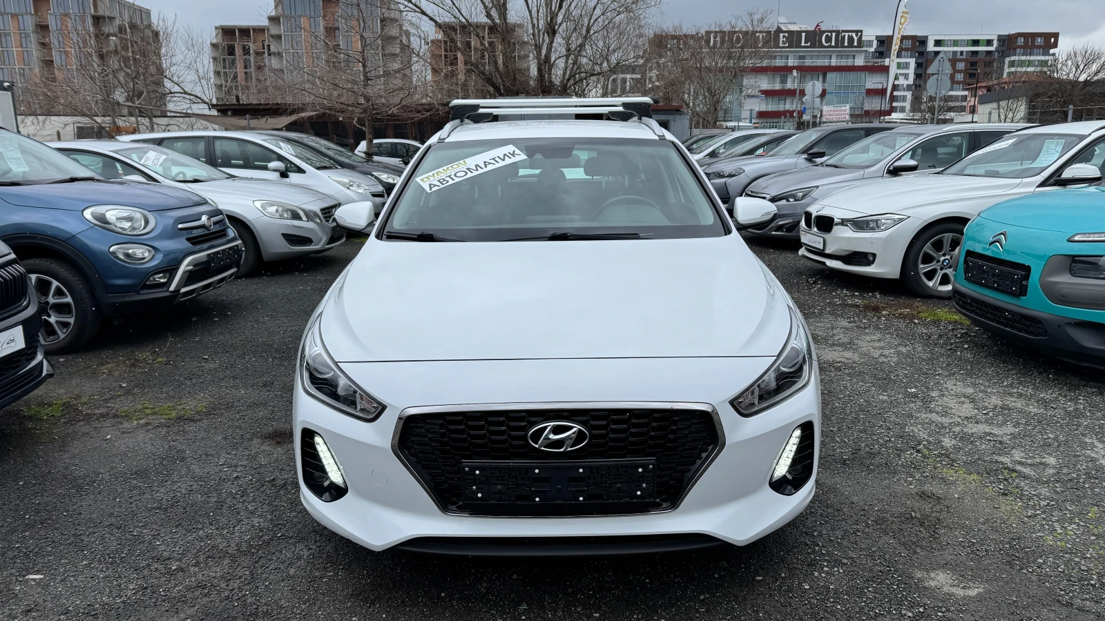 Hyundai I30 SW 1.4i Автоматик, Внос ШВЕЙЦАРИЯ!PDC, LED, LDA, Т - изображение 2