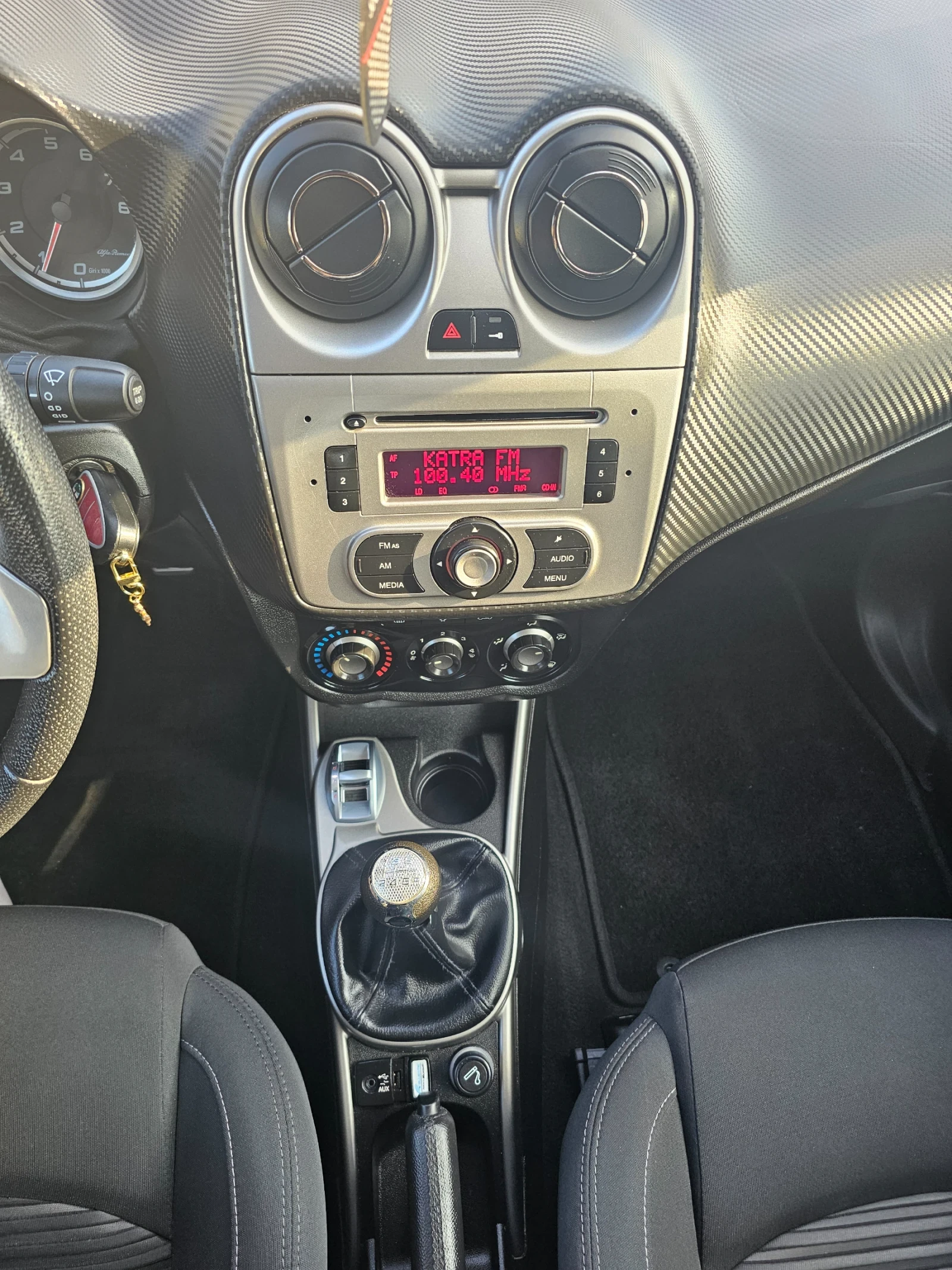 Alfa Romeo MiTo 1.4, снимка 13 - Автомобили и джипове - 53990082