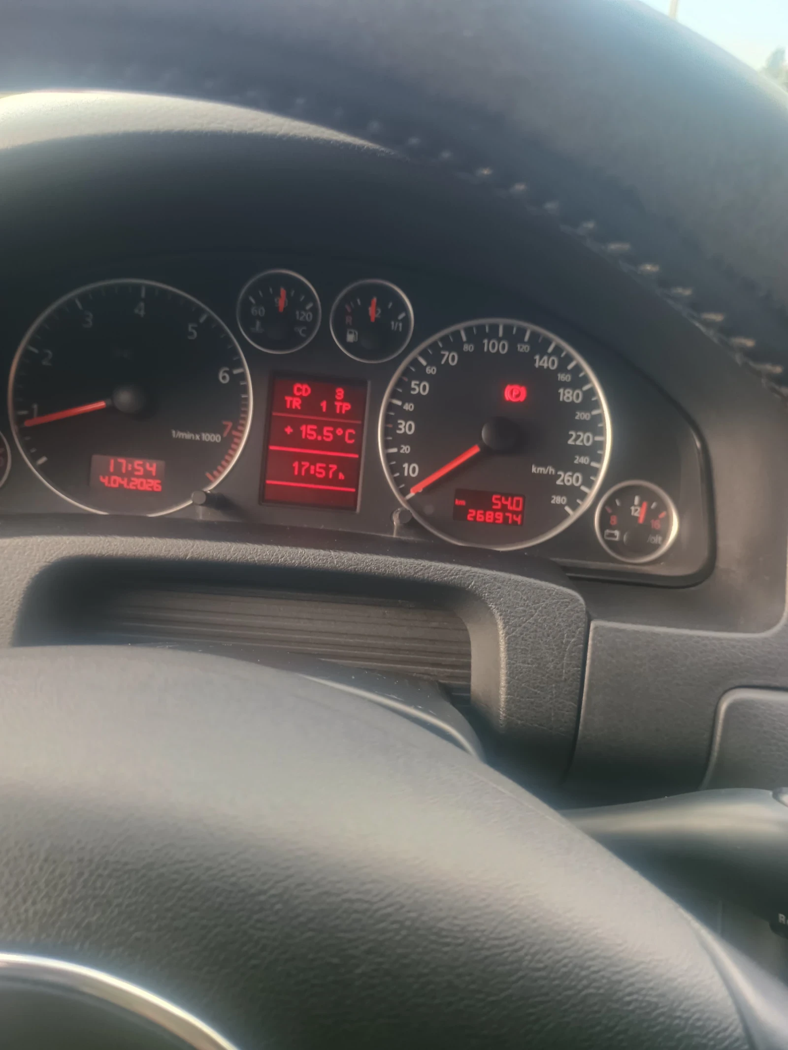 Audi A6 Allroad 2.7 би турбо, снимка 15 - Автомобили и джипове - 54093644