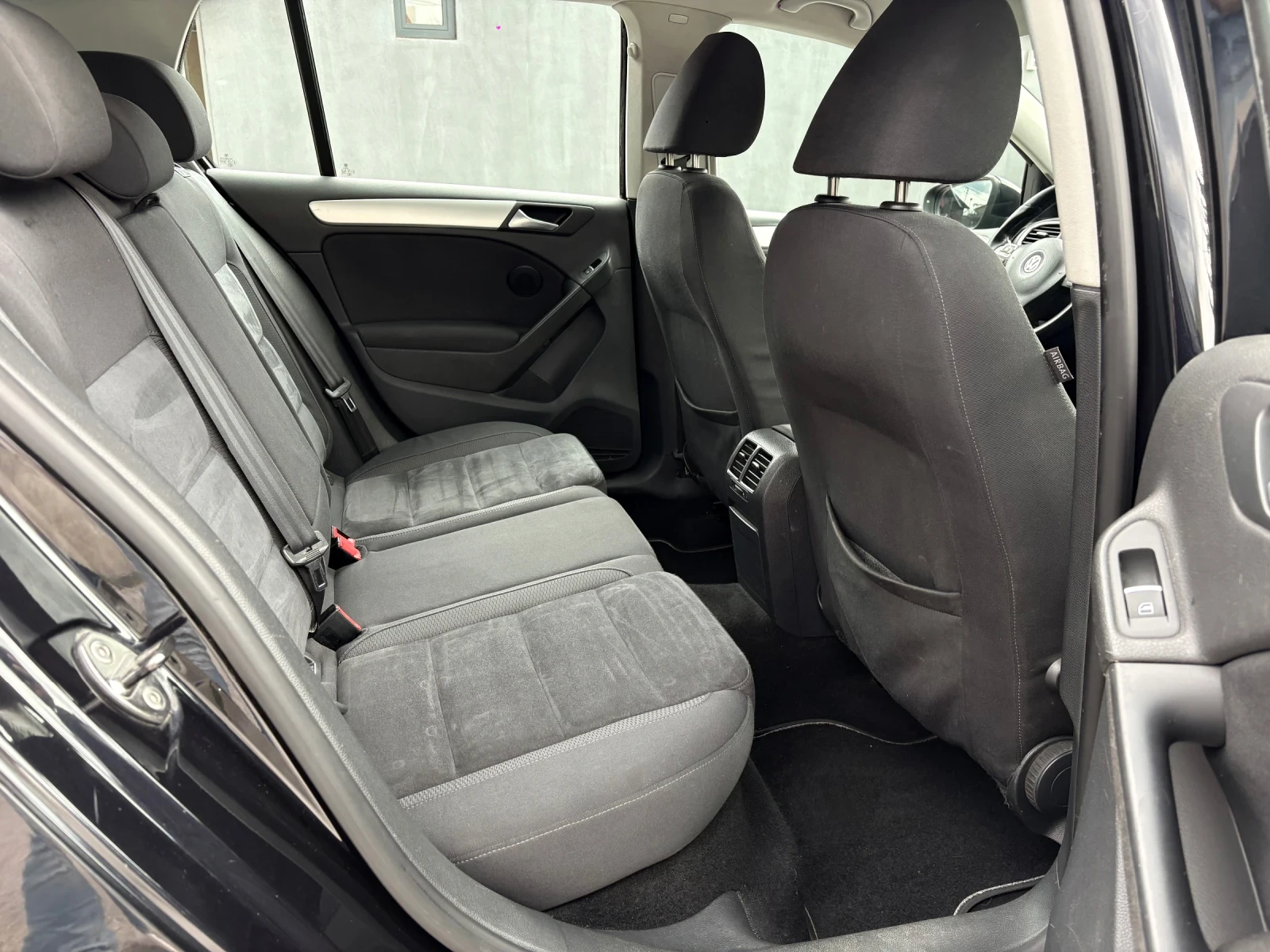 VW Golf VI, 2.0TD, 140hp, снимка 12 - Автомобили и джипове - 54361634