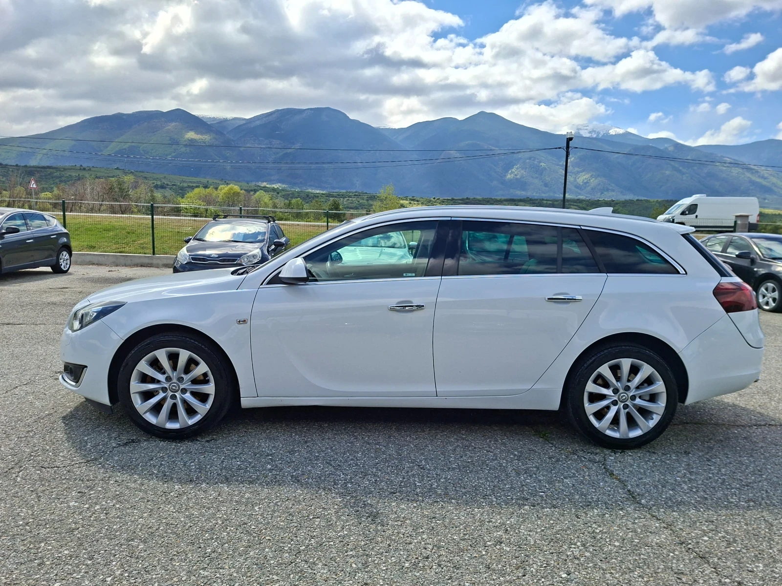 Opel Insignia 2, 0 cdti 4X, снимка 8 - Автомобили и джипове - 54387800