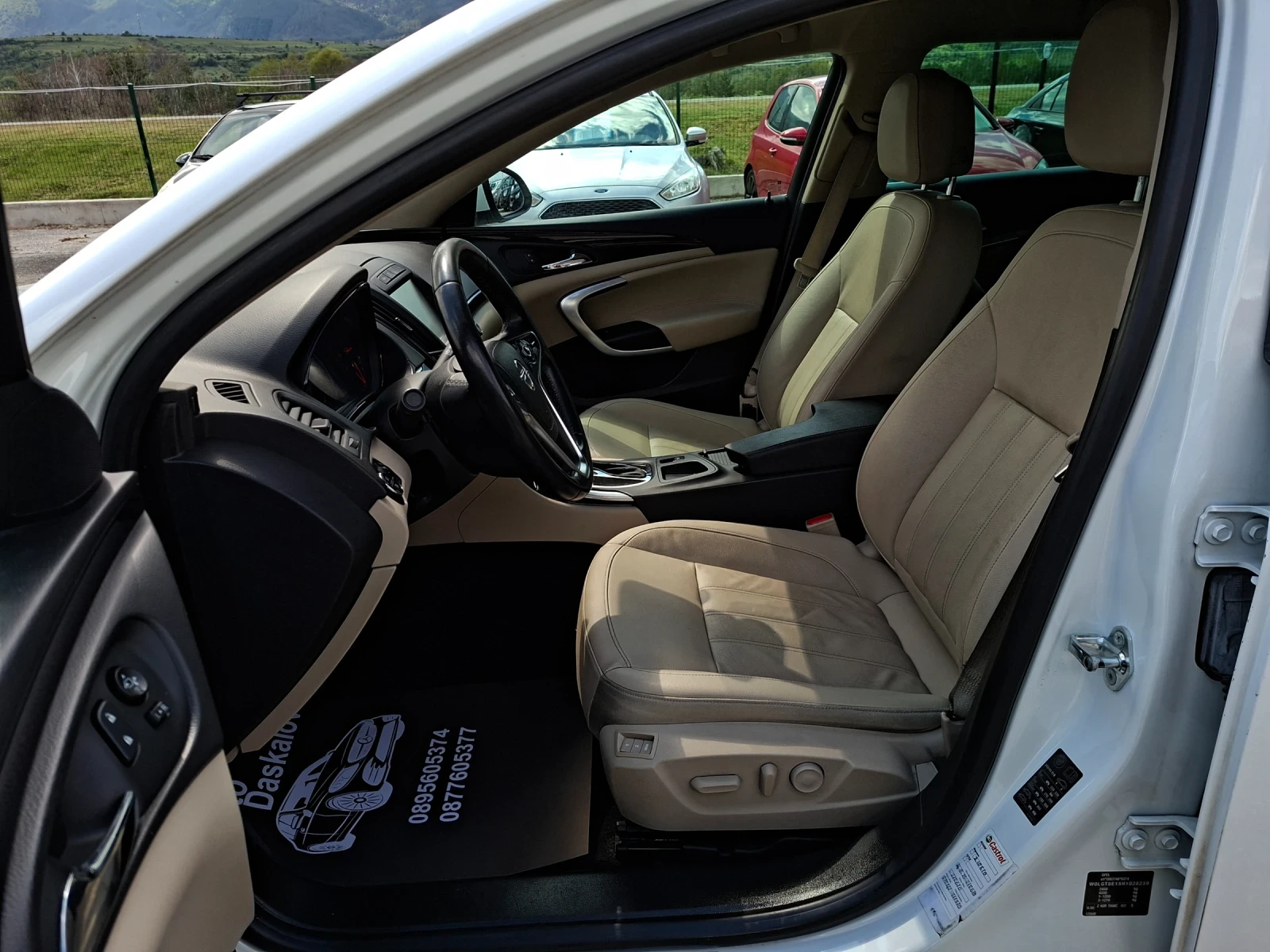 Opel Insignia 2, 0 cdti 4X, снимка 11 - Автомобили и джипове - 54387800