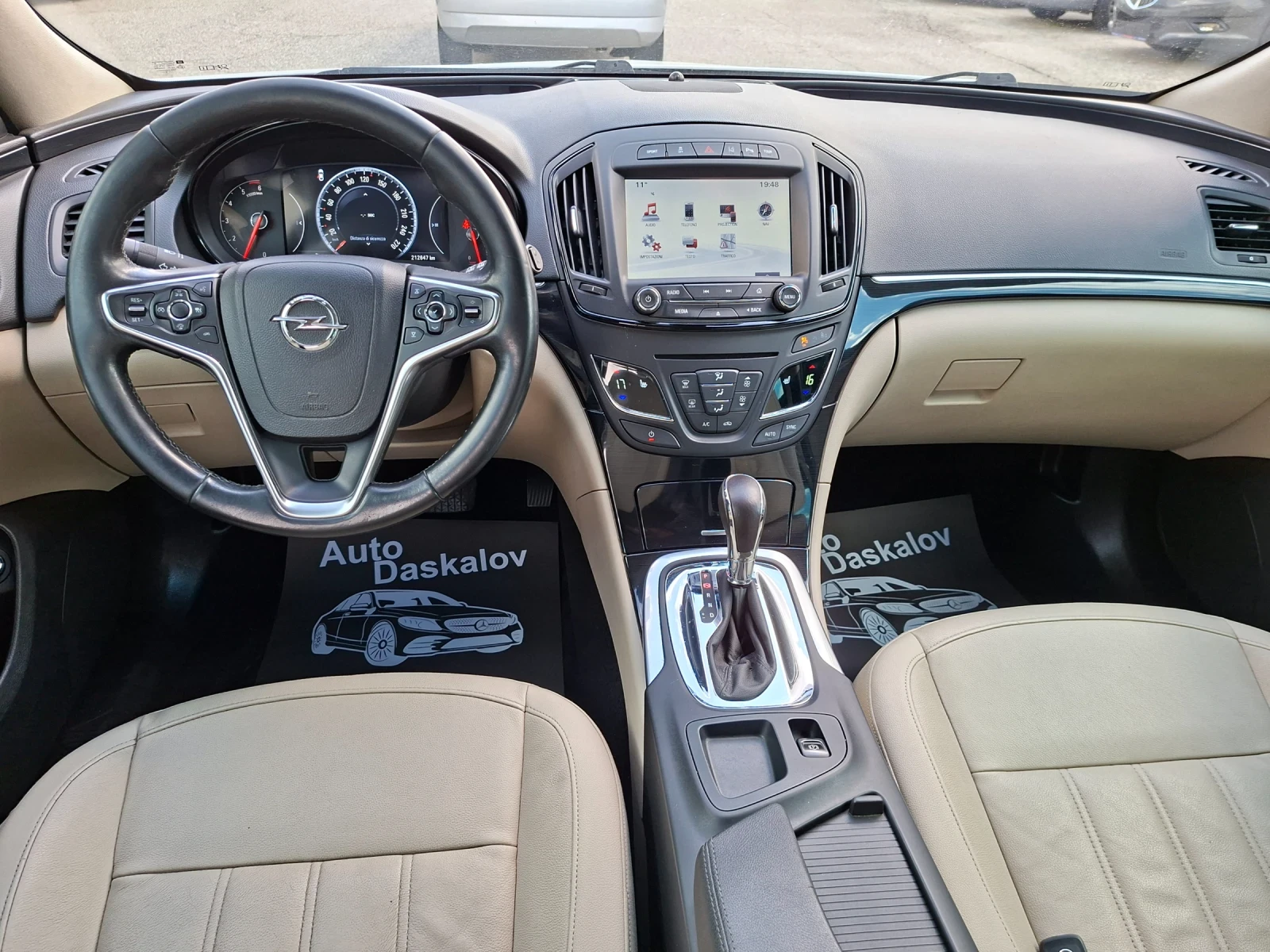 Opel Insignia 2, 0 cdti 4X, снимка 14 - Автомобили и джипове - 54387800