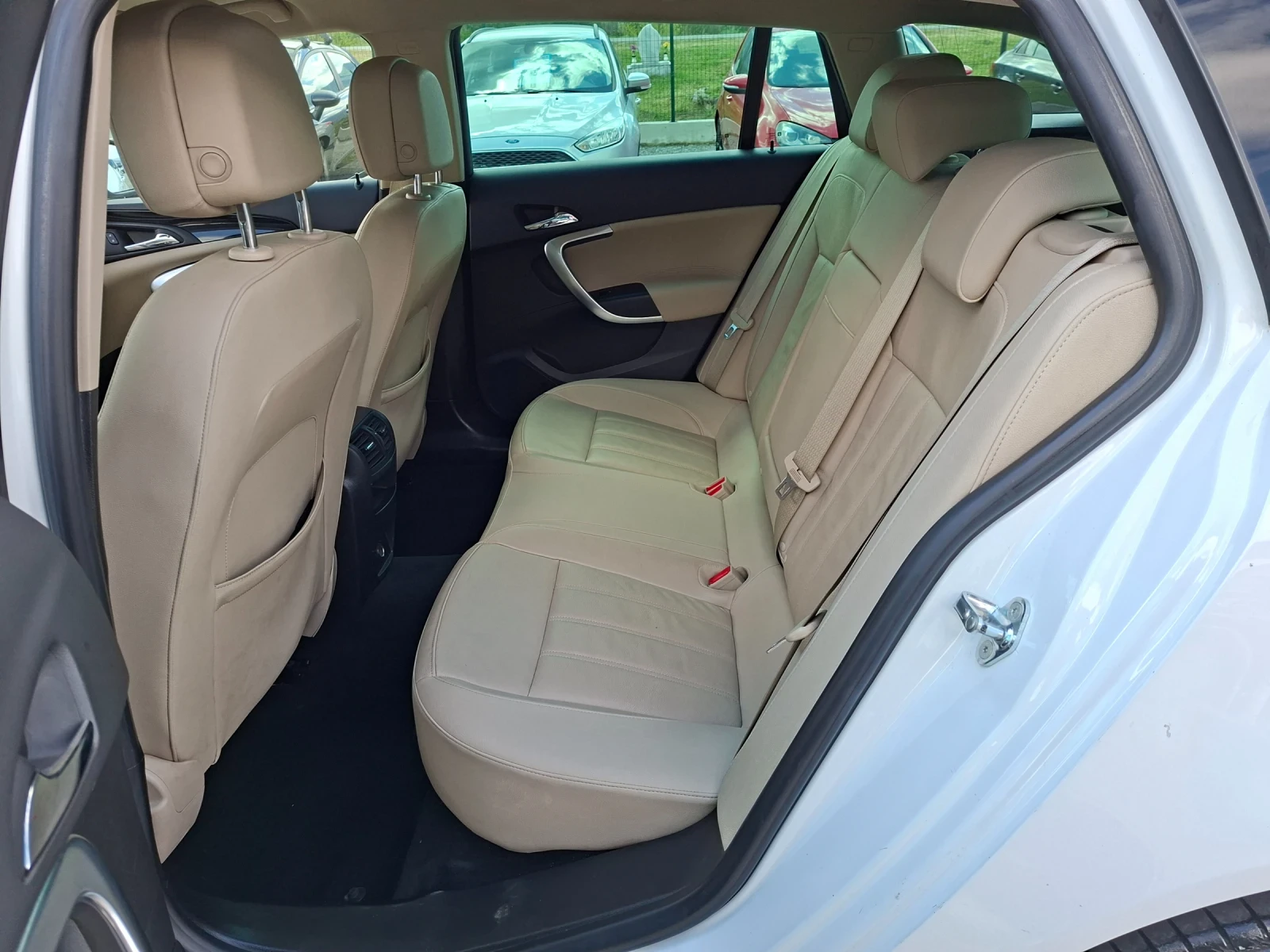 Opel Insignia 2, 0 cdti 4X, снимка 13 - Автомобили и джипове - 54387800
