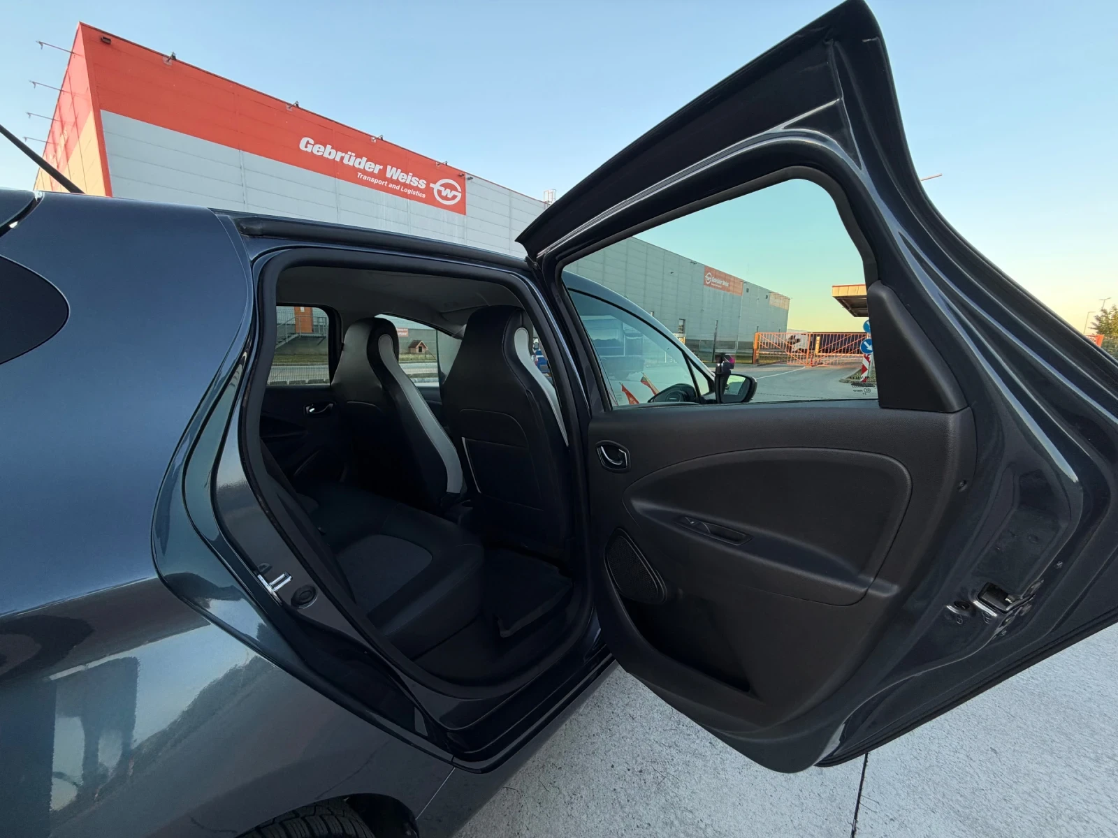 Renault Zoe Z.E.50 Germany , снимка 14 - Автомобили и джипове - 54563192
